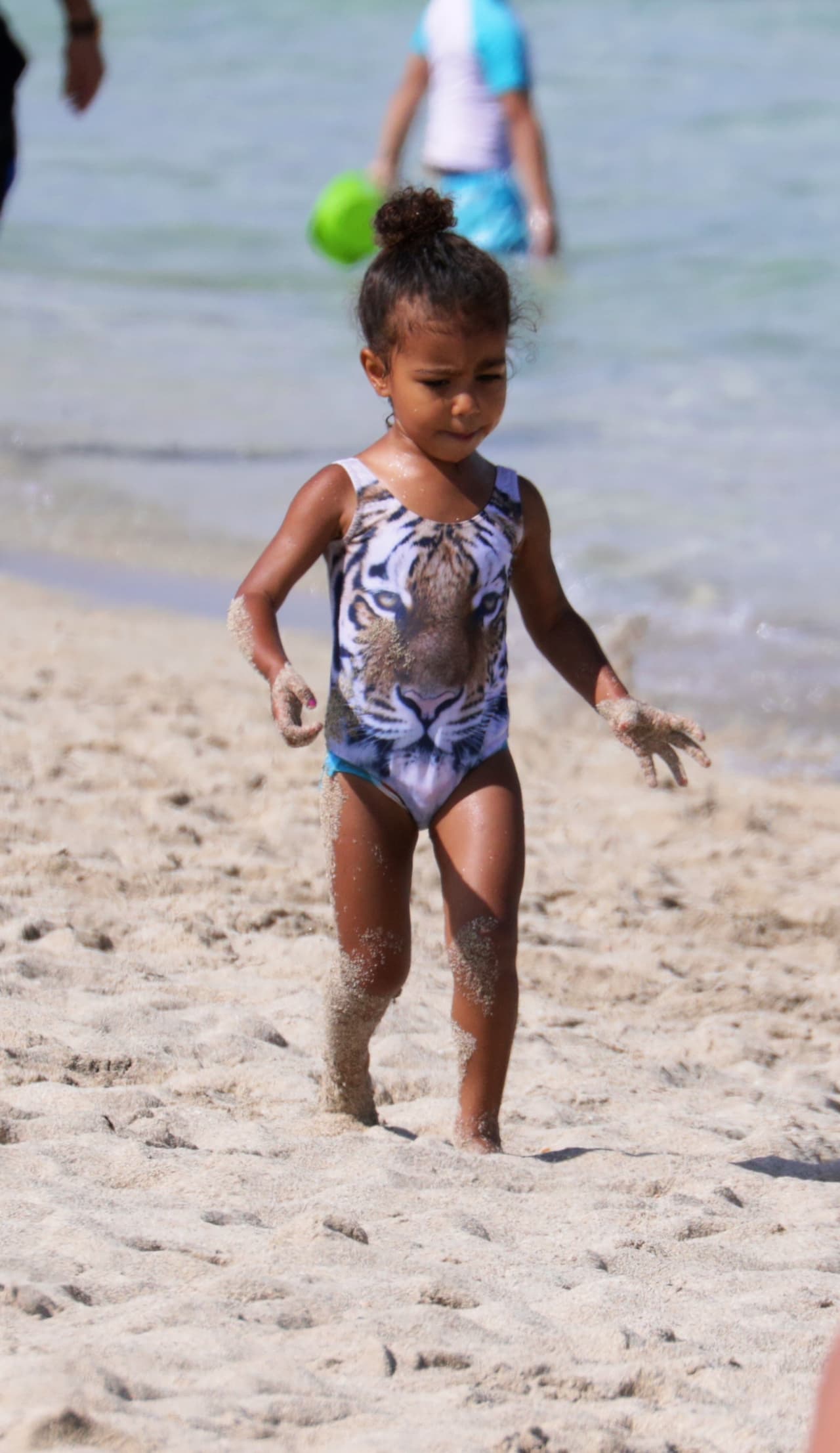 Agregó: "Y también lo son las Kardashian. Son una familia de mujeres fuertes con personalidades fuertes".