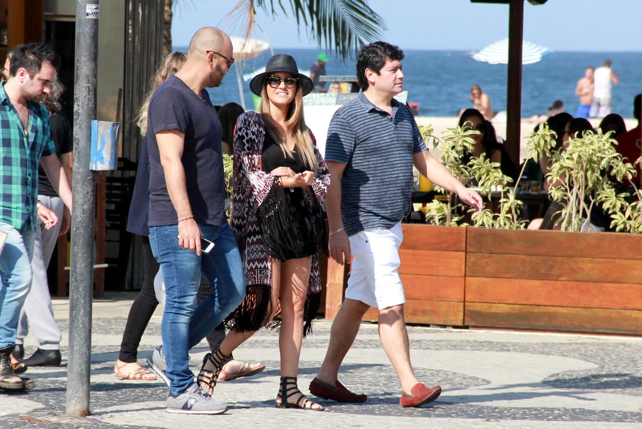 Maite paseó por el malecón en Rio.