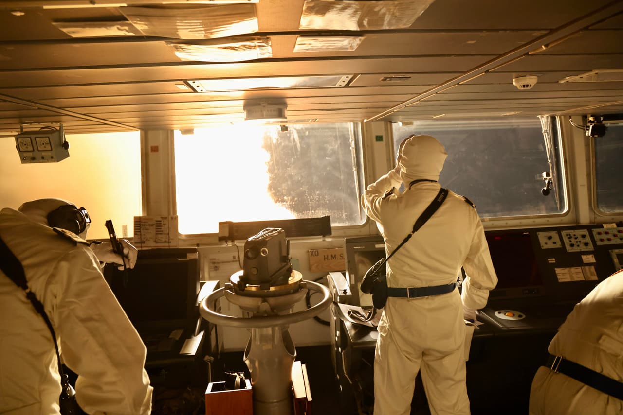 EEUU y Reino Unido repelen "el mayor ataque" hasta la fecha perpetrado por los rebeldes hutíes en el mar Rojo