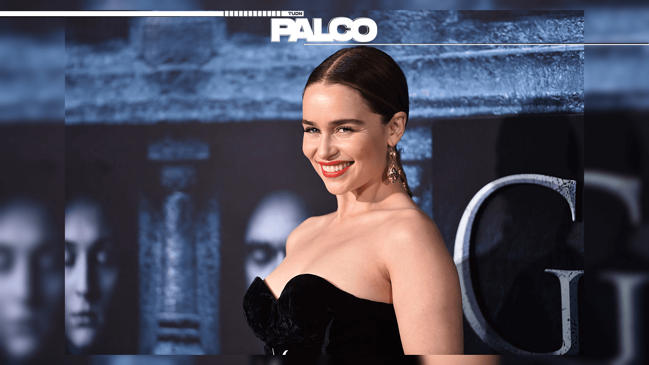En una entrevista del 2018 con 
<a href="https://www.harpersbazaar.com/uk/beauty/fragrance/a22908975/emilia-clarke-beauty-interview/" target="_blank">Harper's Bazaar</a>, Emilia Clarke reveló que su preparación para las alfombras rojas incluye masajes faciales tan fríos como el hielo.