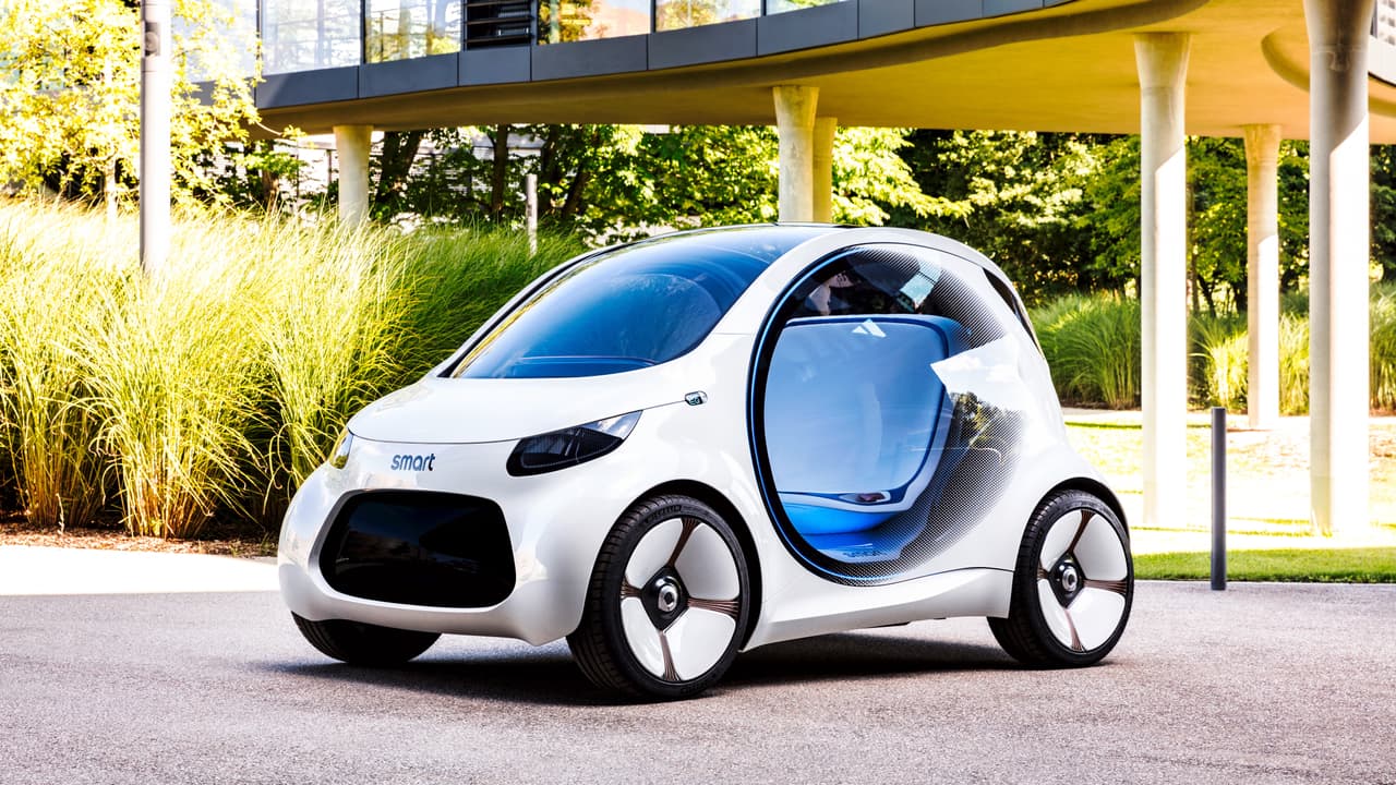 El
<b>auto concepto Smart Vision EQ Fortwo </b>es una muestra como funcionaria un futuro donde el transporte urbano sería limpio y compartido.