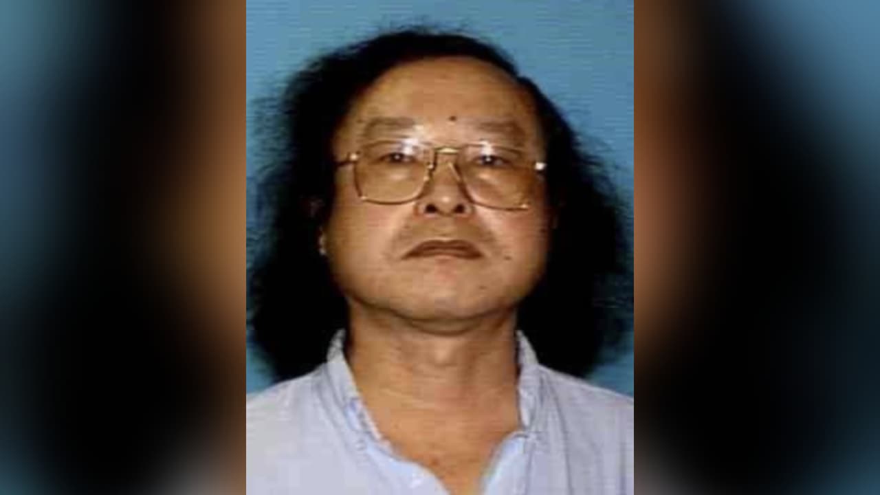 Young-Dae Choi – Hombre asiático nacido el 29-10-1955: El señor Choi murió en la cuadra 5900 de Schroeder Road en Houston, Texas el 28 de marzo de 2023. Llame al Instituto de Ciencias Forenses del Condado de Harris al 832-927-5000 y consulte el caso ML23-1192.
<br>
<a href="https://www.namus.gov/UnclaimedPersons/Case#/103833">https://www.namus.gov/UnclaimedPersons/Case#/103833</a>