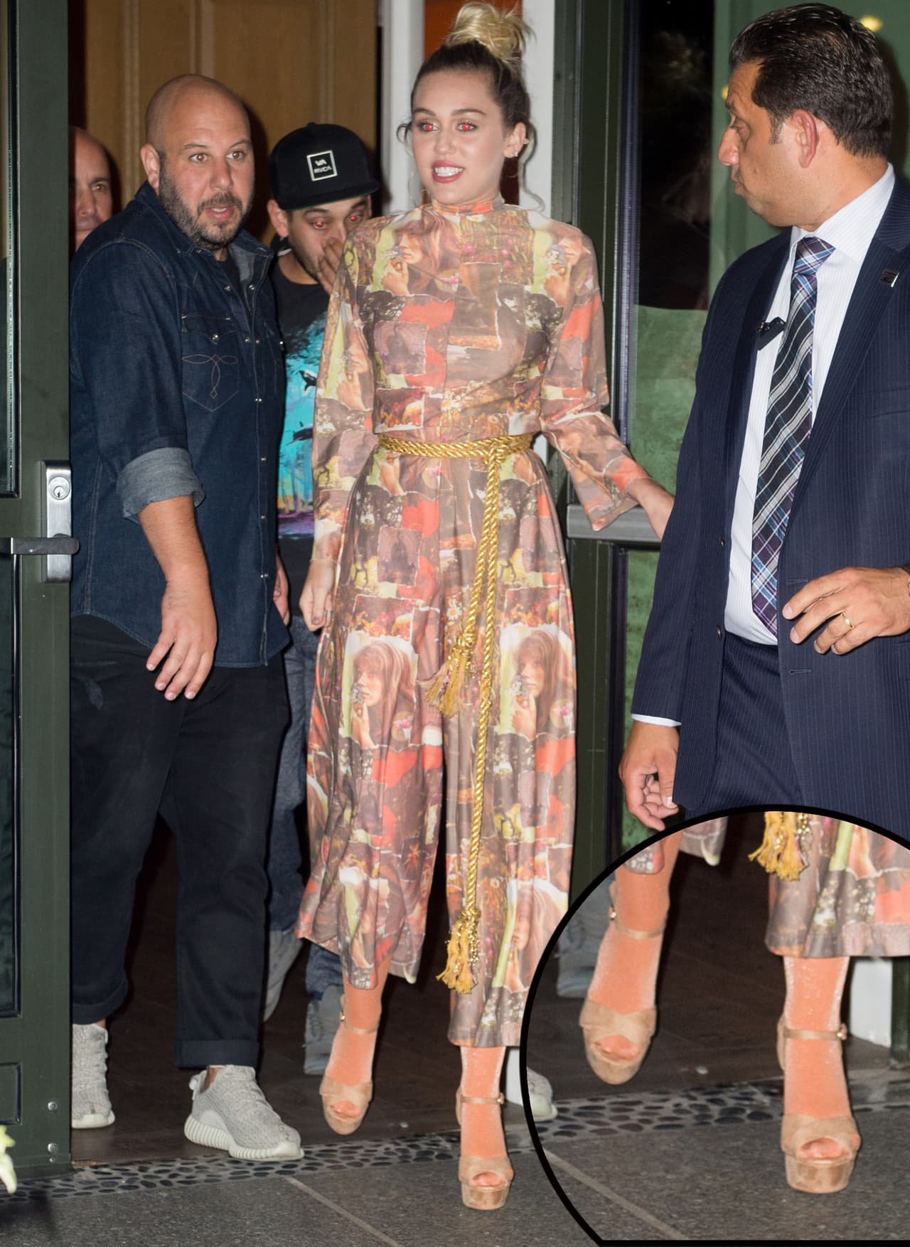 Pero además de Liam, Miley dio la nota por su atuendo muy "retro".