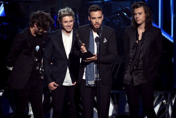 One Direction fue la primer banda que tuvo el privilegio de subir al escenario para recibir un premio.