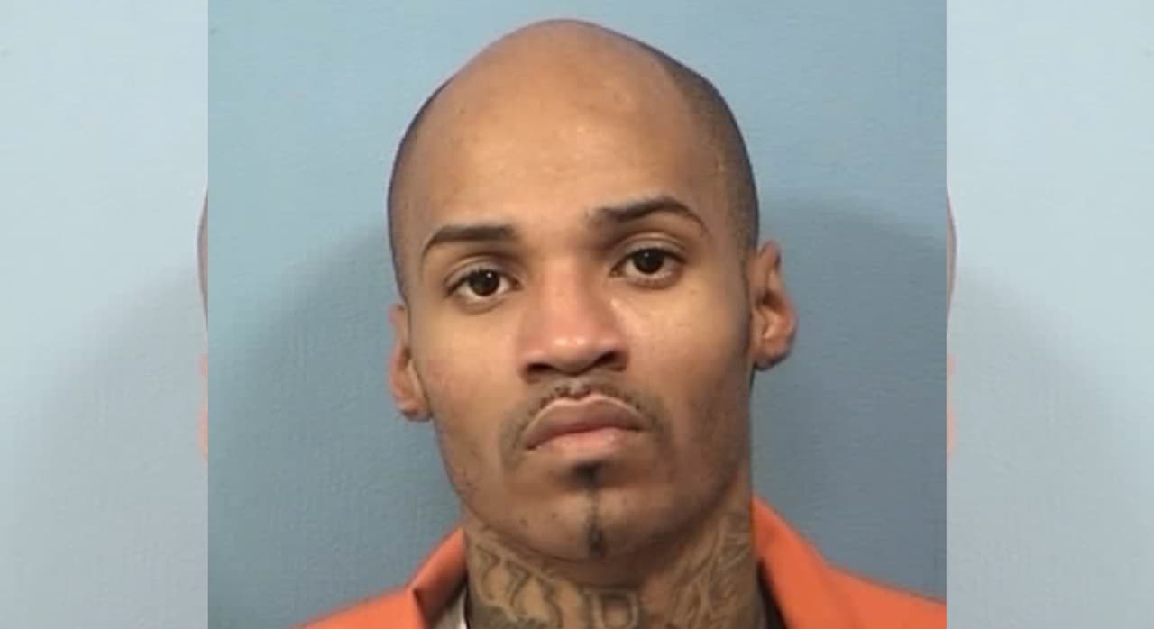 Condenan a dos cadenas perpetuas a sujeto que mató a puñaladas a su novia