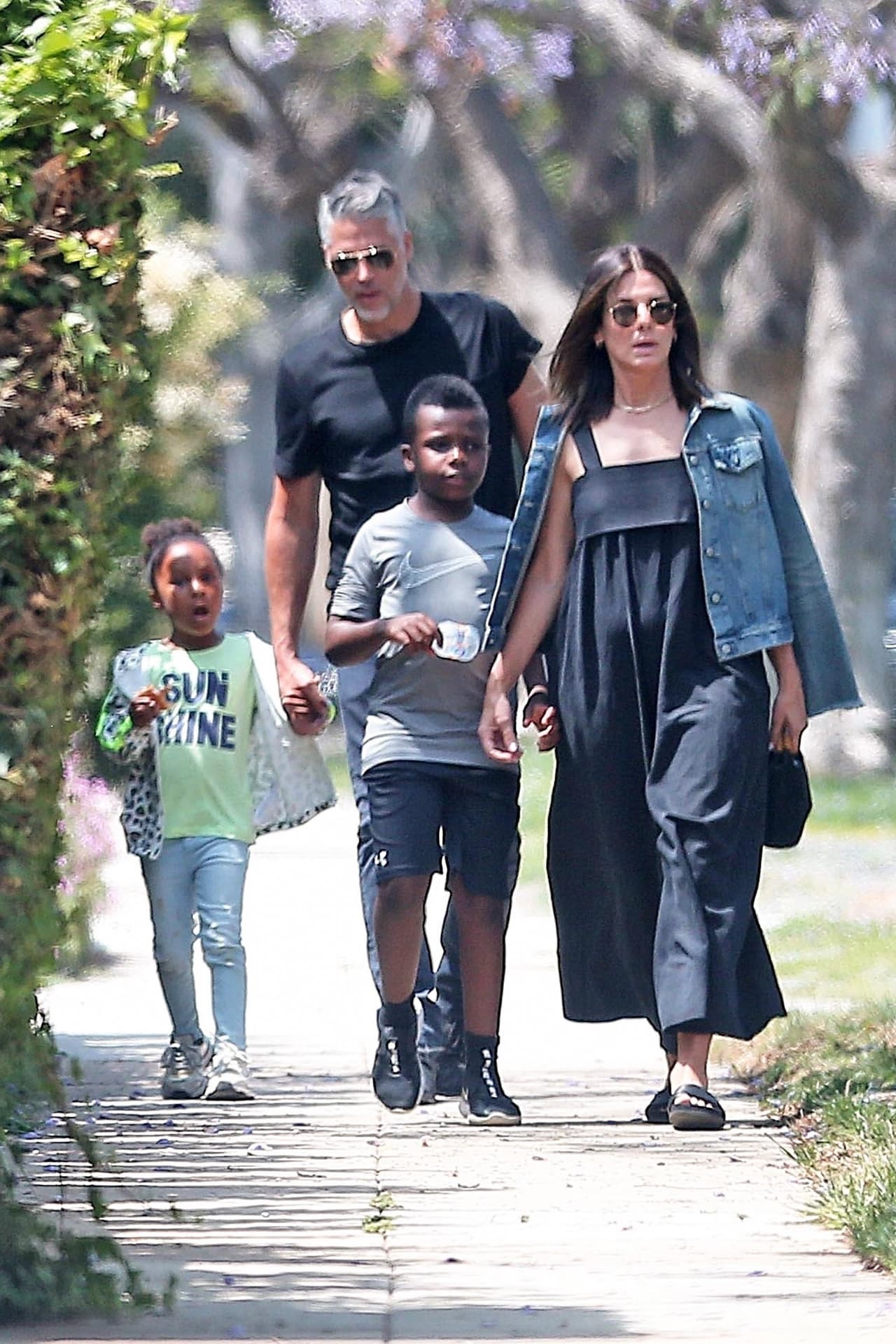Sandra Bullock con sus hijos