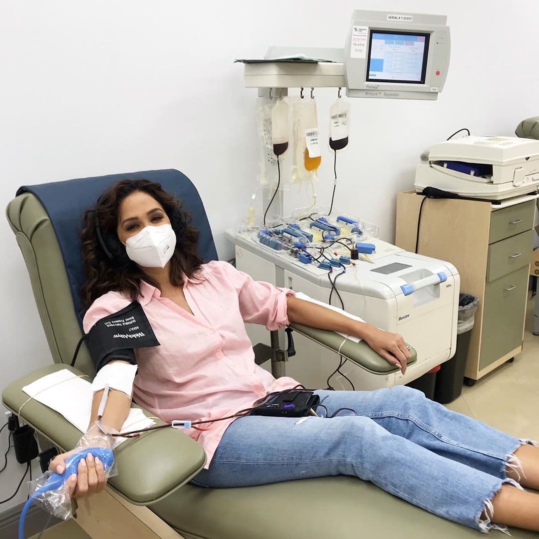 La presentadora mexicana nos contó que, tal como se comprometió, 
<a href="https://www.univision.com/shows/despierta-america/karla-paso-casi-dos-horas-donando-plasma-para-salvar-vidas-lo-que-menos-se-te-viene-a-la-cabeza-es-el-dolor-video">pasó más de dos horas donando plasma</a>, con la esperanza de poder ayudar a que otras personas contagiadas puedan superar al coronavirus.