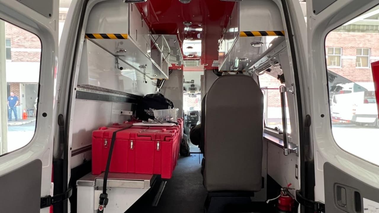 Los camiones serán abastecidos con suministros de primera necesidad en Florida para atender a los afectados en las zonas de desastre.