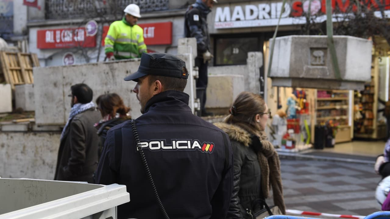 Detienen a mexicana en España por promover una red yihadista