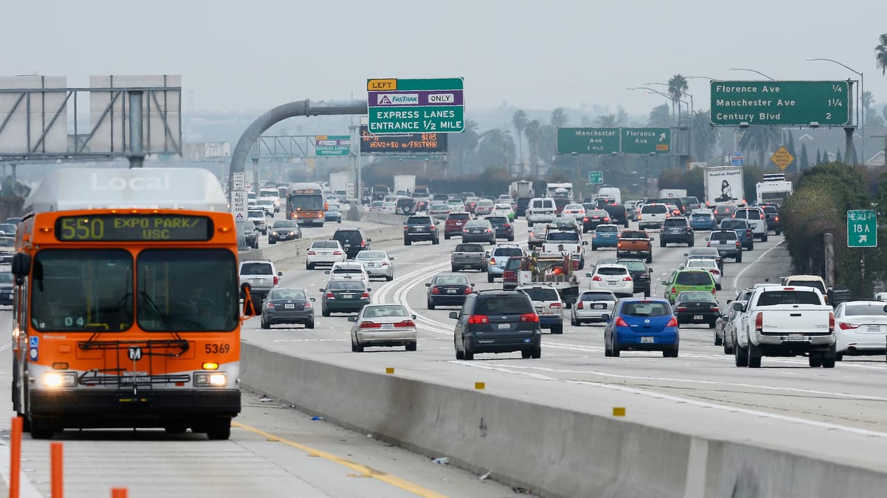 Los Ángeles, California: 119 horas
<br>