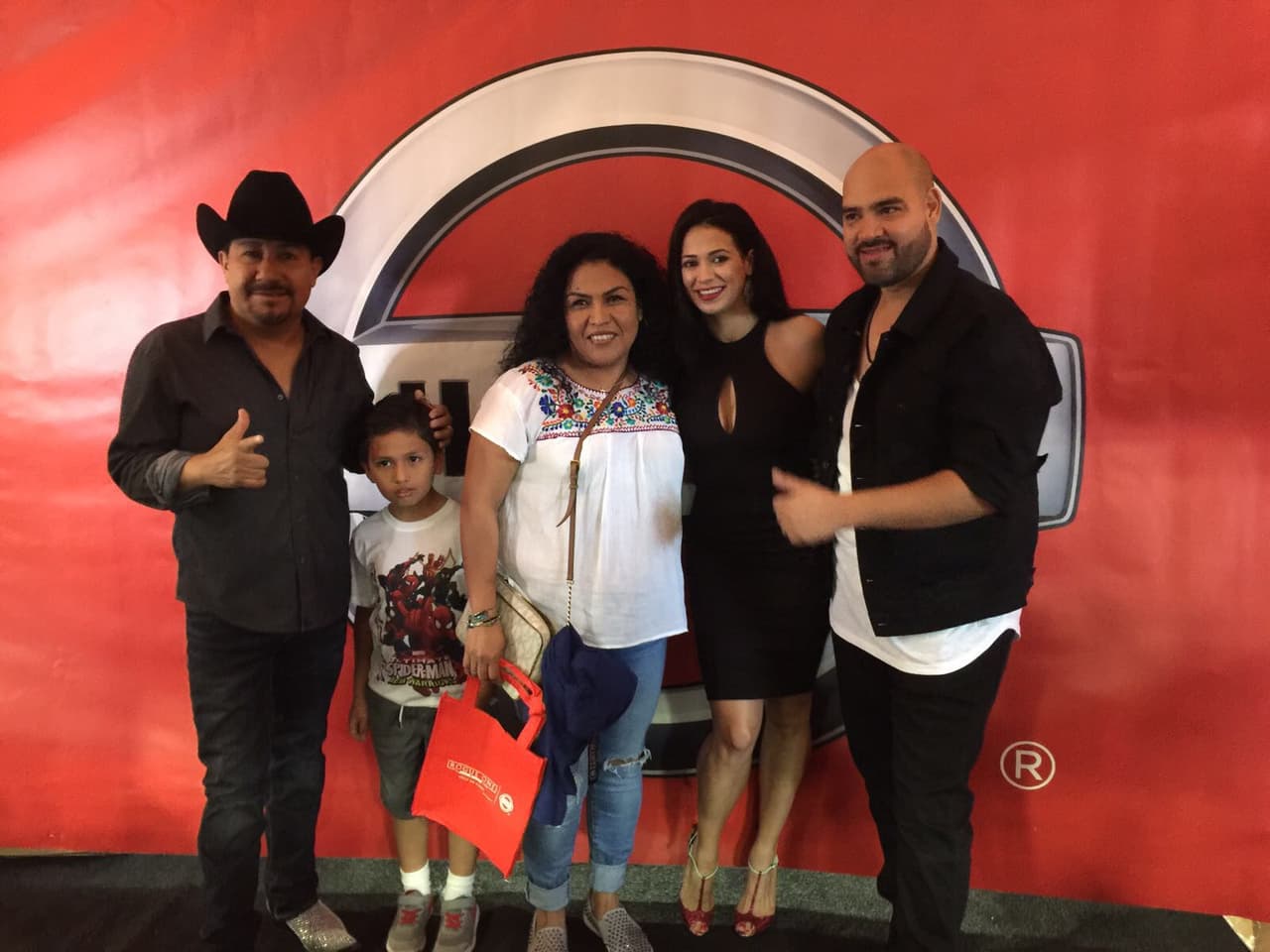 Un día de mucha diversión en el Fair Park de Dallas con El Bueno, La Mala y El Feo.