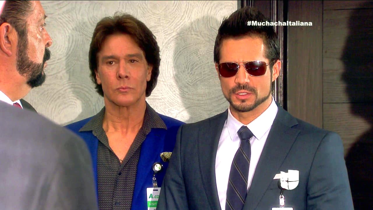 En Muchacha Italiana Viene a Casarse, con ayuda de Fiorella y Sergio, Pedro fingió recuperar la vista para retomar la presidencia de ACORP e impedir los malvados planes de Benigno.