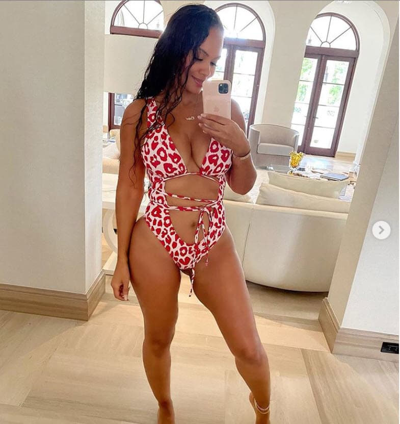 Evelyn Lozada es conocida por haber aparecido en todas las temporadas de
<b> <a href="http://www.vh1.com/shows/basketball-wives" target="_blank">'Basketball wives'</a></b> de VH1 desde el año 2010.
<br>