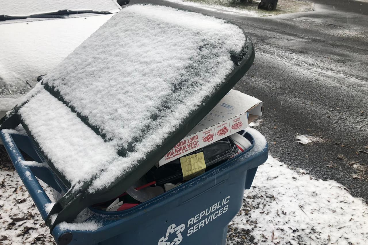Ya hacia la noche de este miércoles, la nieve llegará hasta New England y la tormenta probablemente alcance su punto más fuerte mientras se mueve hacia la costa sur de Long Island.