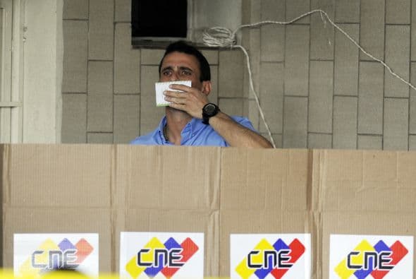 Capriles, de 40 años, había perdido las presidenciales con 44 por ciento de los votos ante un 55 por ciento que obtuvo Chávez. (Con información de AFP)