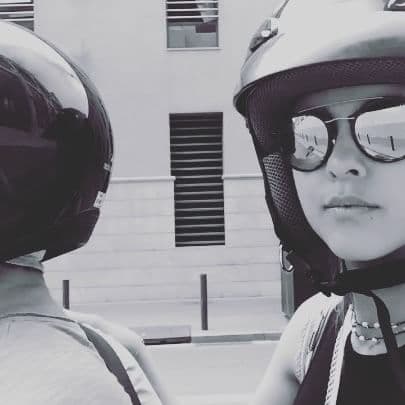 Después de ese melodrama juvenil, Pau sacó su primer disco como solista.