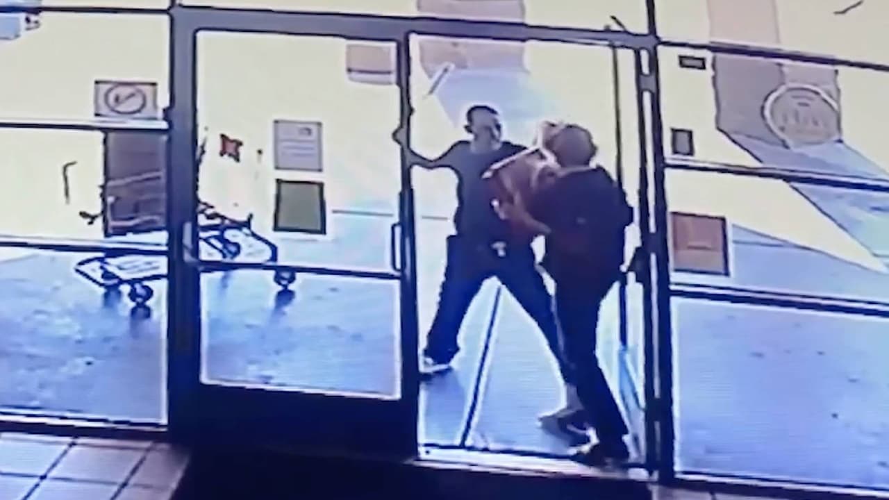 Buscan al sospechoso de agredir con un tubo de metal a una mujer de Tucson