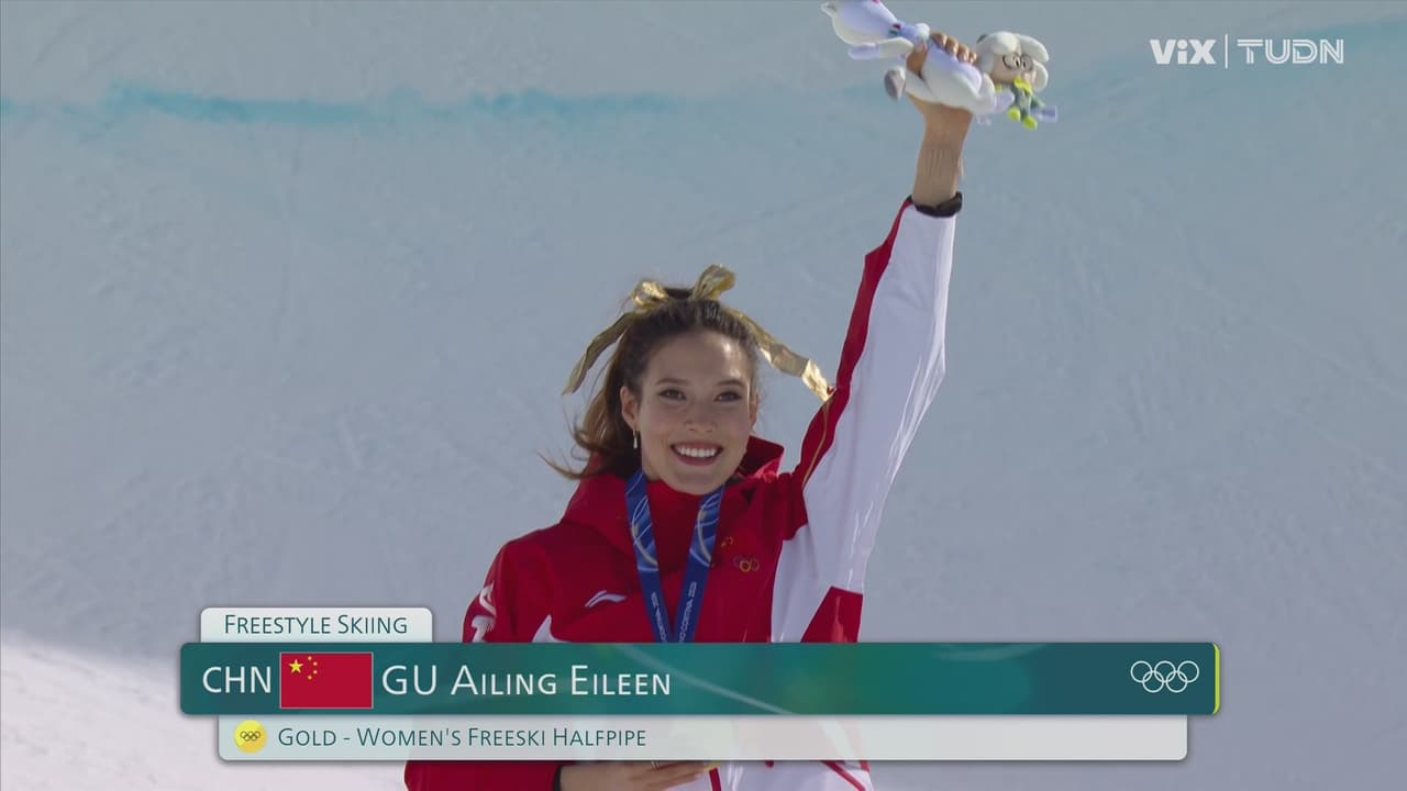 Eileen Gu defiende el oro del halfpipe de esquí acrobático