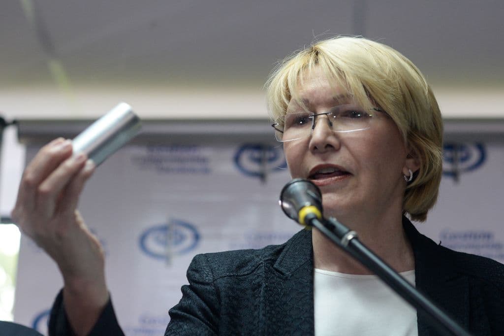 El oficialismo protesta contra la fiscal general de Venezuela, que pide a Maduro retirar la Constituyente