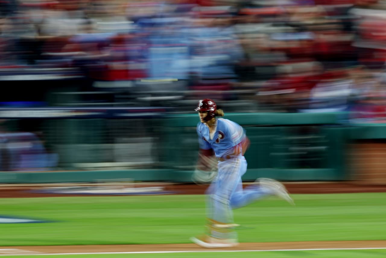 Astros volverá a Houston con ventaja de 3-2 en la Serie Mundial y con la oportunidad de ganar el título a Philadelphia Phillies en casa.