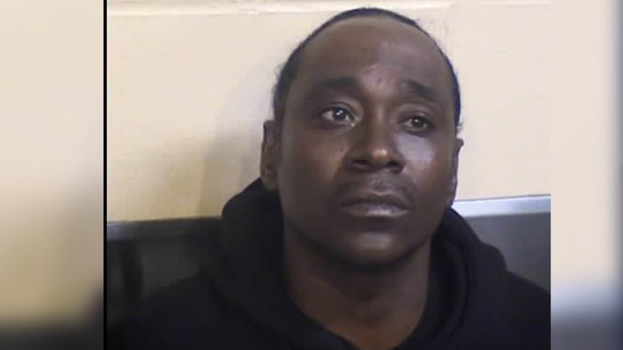 Raymond Anthonny Pittman fue arrestado por conducir bajo la influencia del alcohol, dijeron las autoridades de la Policía de Fresno.