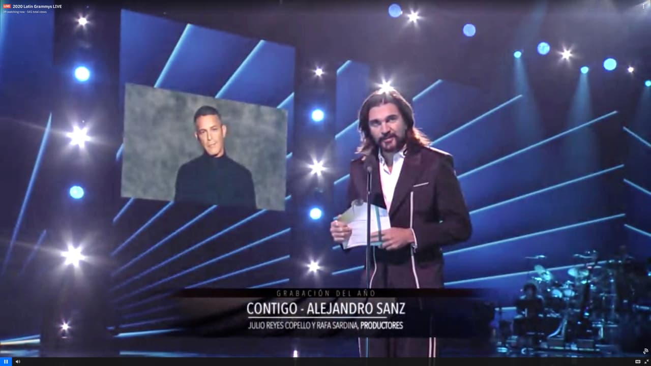 Juanes fue el encargado de realizar el anuncio.