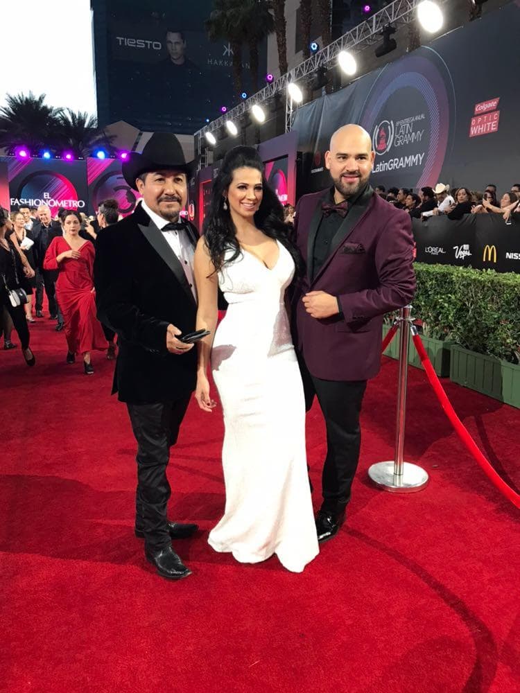 Ella les regalará a sus ahijadas, algunos de los atuendos que ha lucido en la alfombra roja.
<br>