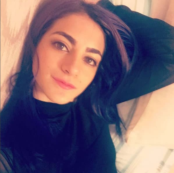 Más tarde formó el dueto 'Fridas' con su amiga Denisse Gares. En el mundo de las telenovelas, participó en "Esperanza del corazón", "El color de la pasión" y "Amor de barrio".