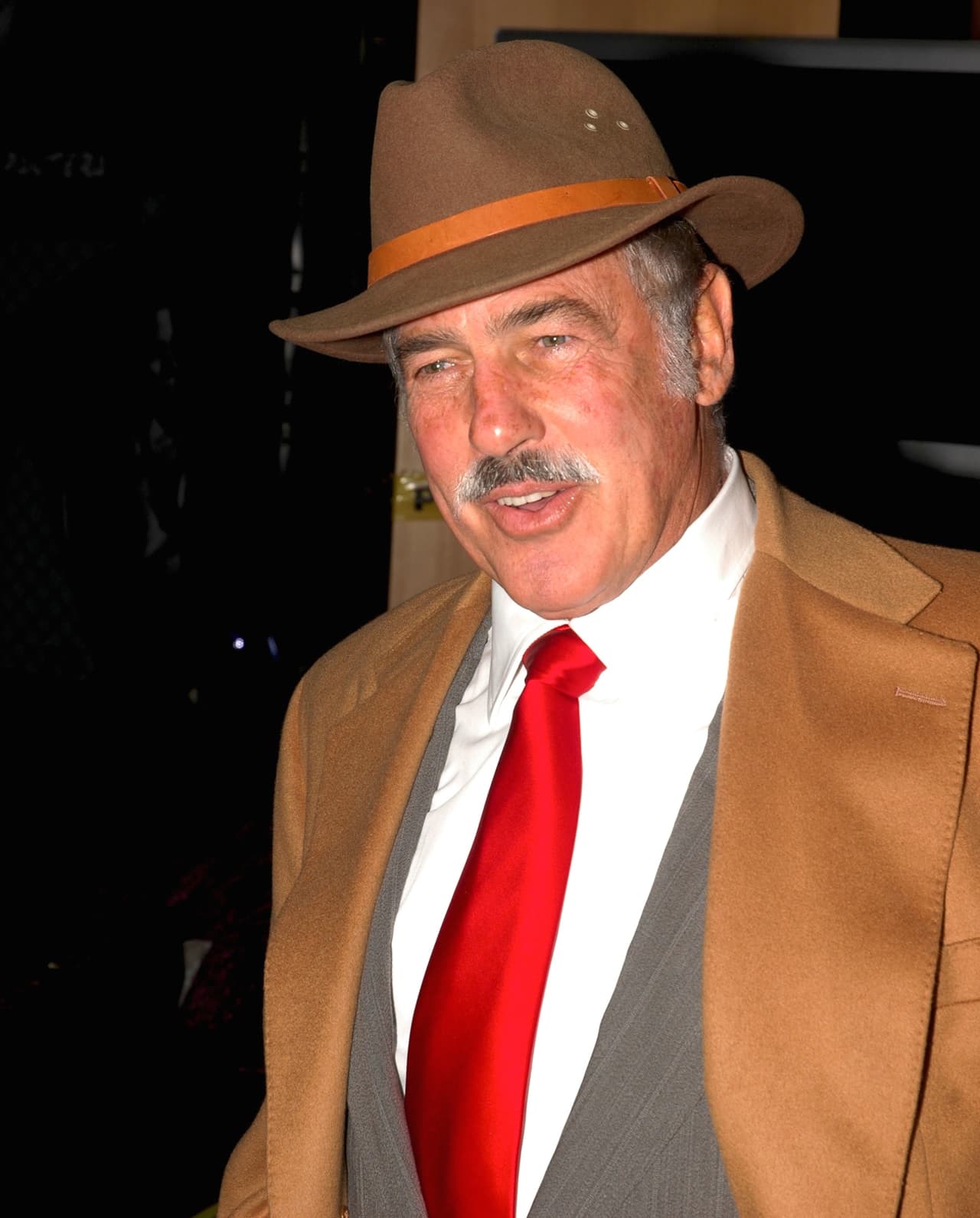 Andrés García se hace llamar ‘El consentido de Dios’ y es que hace 25 años consumió un medicamento al cual era alérgico, lo cual lo llevó al borde de la muerte. Le realizaron maniobras de resucitación y lograron revivirlo en el hospital. El galán mexicano siguió con su vida aunque desde entonces ha sufrido de graves choques automovilísticos, asaltos en los que hasta intercambió disparos y el cáncer en la próstata que superó.