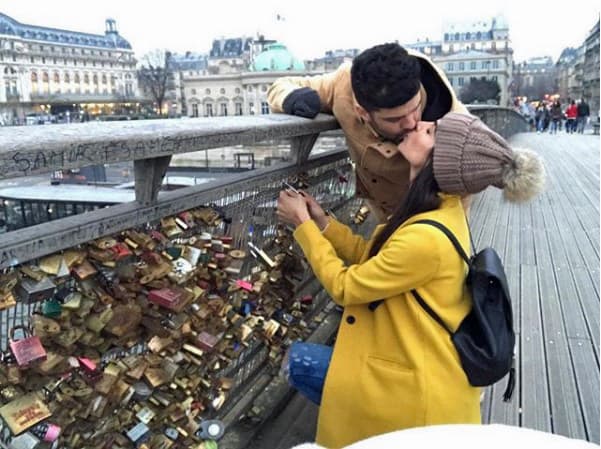 Todo comenzó un 28 de marzo de 2007. 
<b><a href="https://www.univision.com/shows/nuestra-belleza-latina/alejandra-espinoza-confiesa-que-vio-en-anibal-la-primera-vez-el-le-llevaba-paletas-video">No fue exactamente amor a primera vista</a></b>, pues primero se hicieron muy buenos amigos y a partir de ahí el romance se fue cocinando poco a poquito.