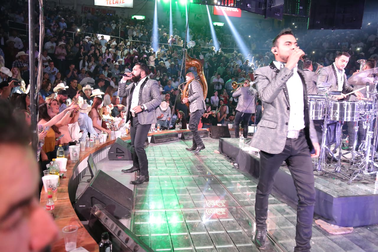 El público se ha entregado de forma total a su música.