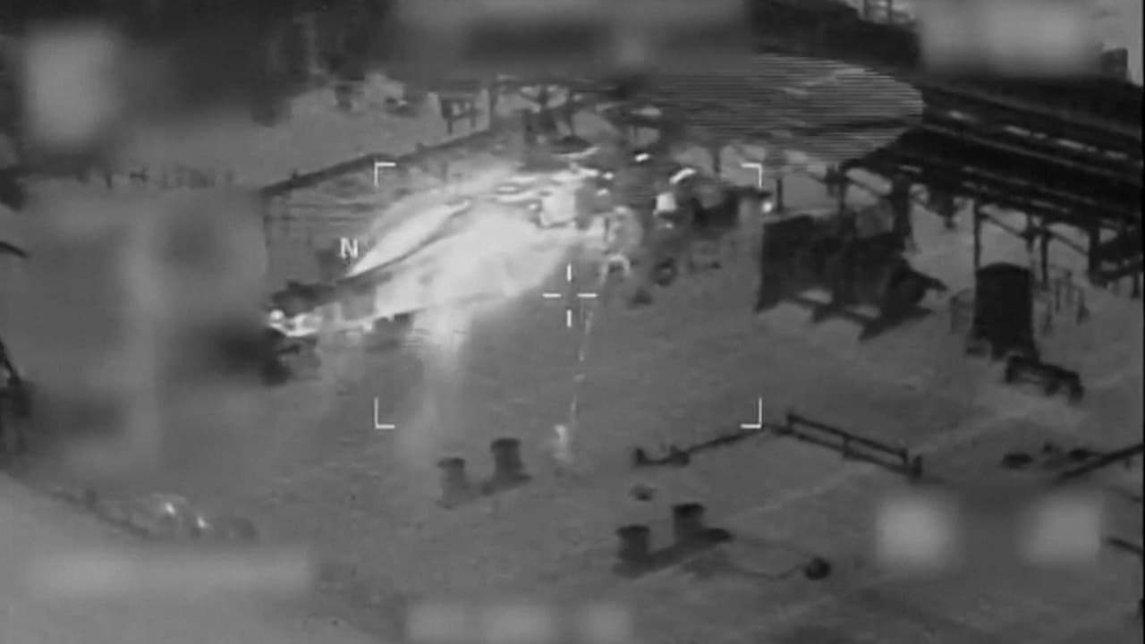 Imágenes de la captura de un buque petrolero en aguas del Caribe vinculado a Venezuela