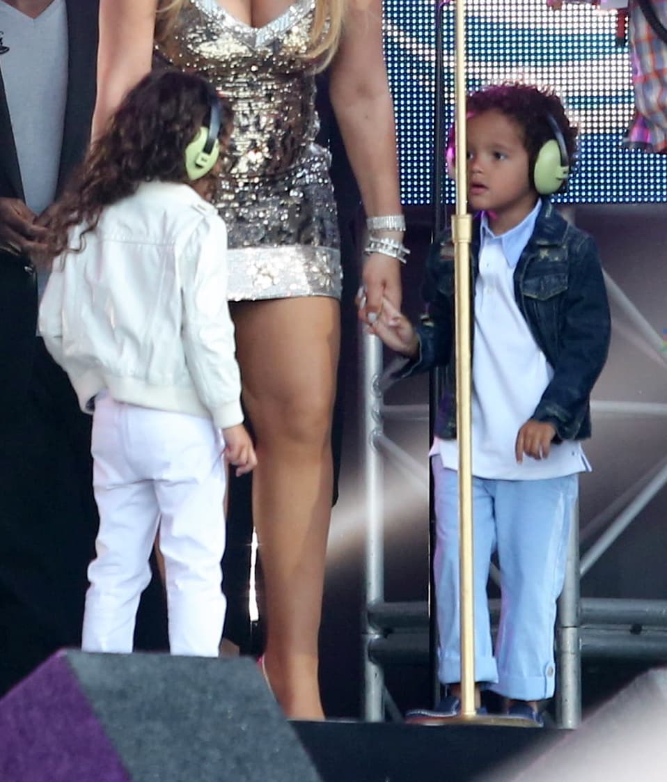 La 'mami' de estos pequeñitos está más sexy que nunca, ¿qué opinas?