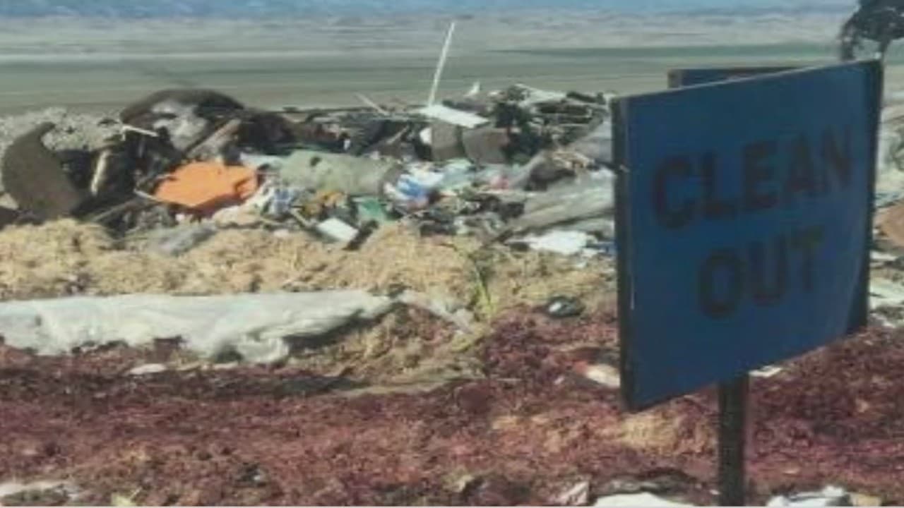 "Ya no se puede vivir así": residentes de Avenal exigen el cierre del vertedero municipal