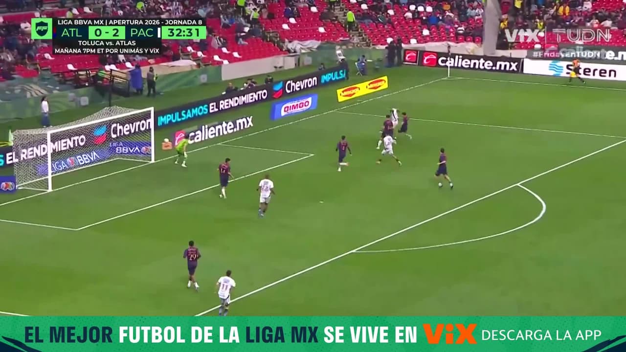 ¡No puede ser! Robert Kenedy pide su cambio tras sufrir una lesión