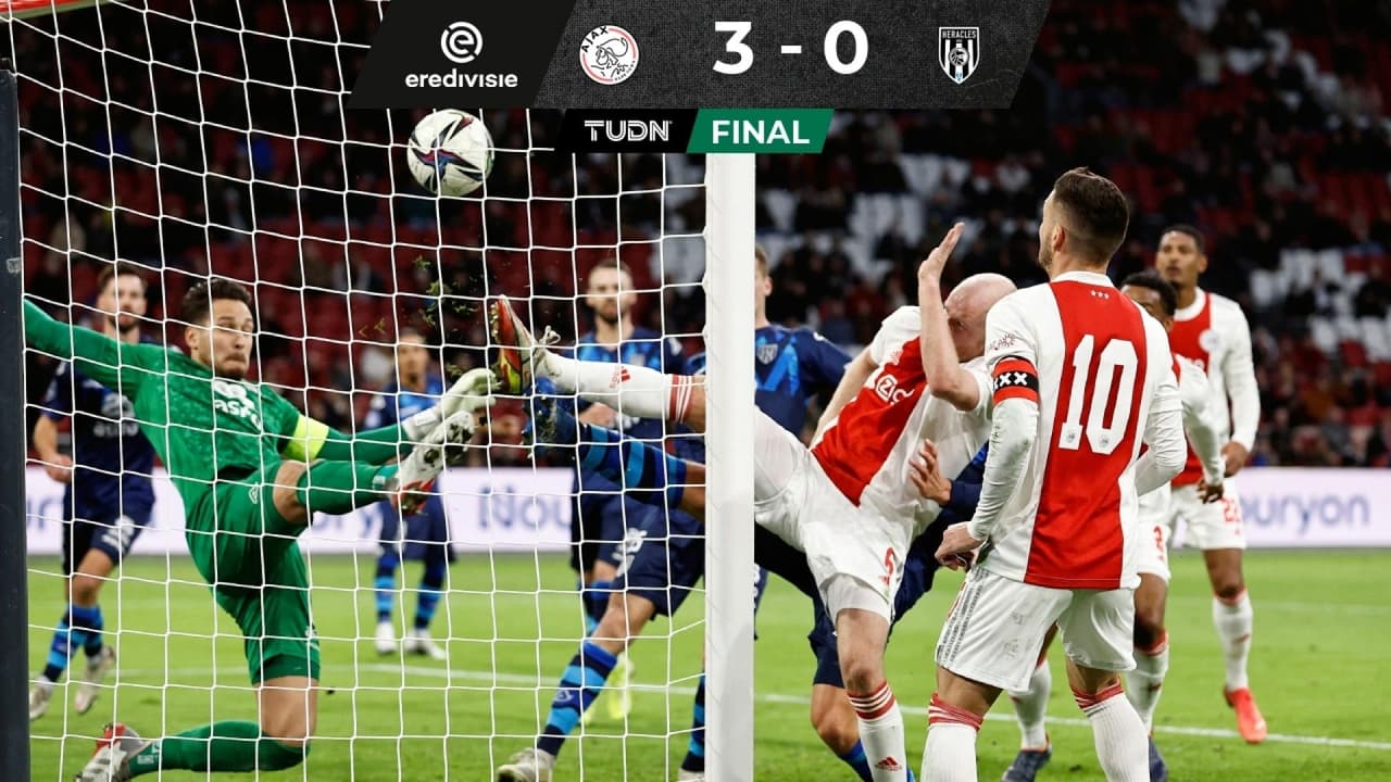 Edson Álvarez disputa 90 minutos en goleada del Ajax a Heracles