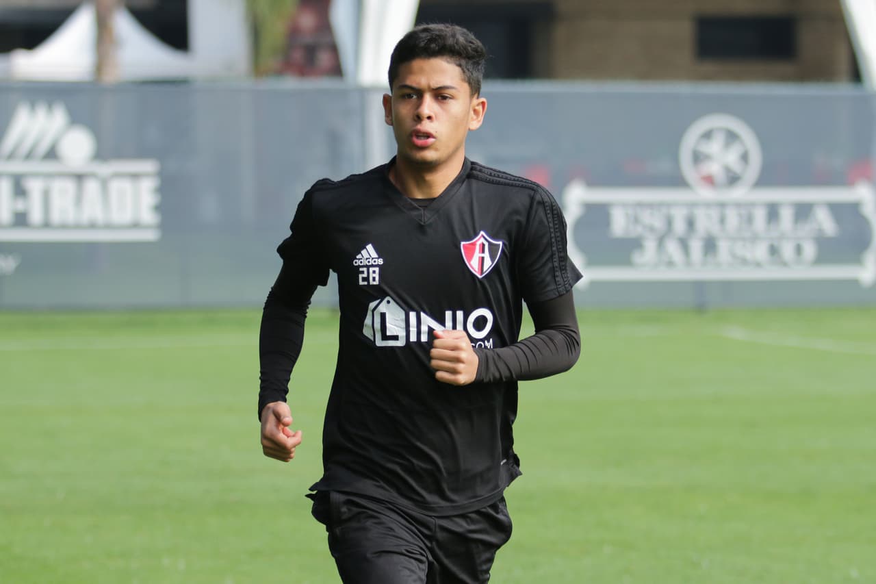 El hondureño Cristian Cálix, quien debutó con Atlas pero no tuvo mayor confianza, dejaría los Zorros para irse a jugar a la MLS. El equipo aún no se conoce.