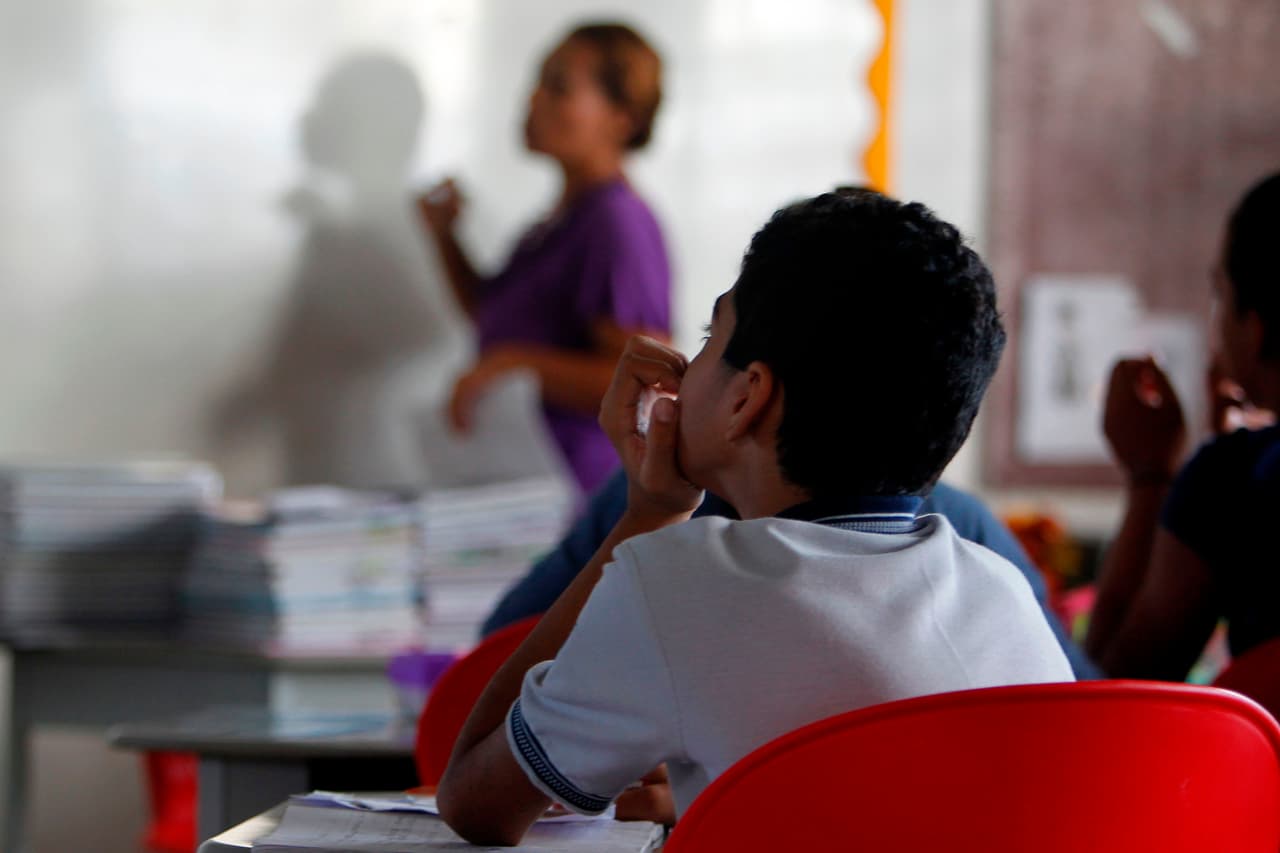 Educación presencial y reducción en el toque de queda: conoce los cambios en la orden ejecutiva 