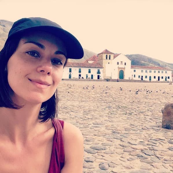 Es productora teatral, actualmente está montando “Analfabetas” en la Ciudad de México.