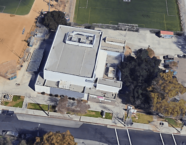 <b>ROSS SNYDER POOL:</b>
<br>Dirección: 1501 E. 41st St., Los Angeles, CA 90011
<br>Teléfono: (323) 238-1989
<br>Registro: visita https://www.laparks.org/aquatic/summer/ross-snyder-pool
<br>
<a href="https://www.google.com/maps/search/?api=1&query=1501%20E.%2041st%20St.,%20Los%20Angeles,%20CA%2090011" target="_blank">Cómo llegar</a>
<br>