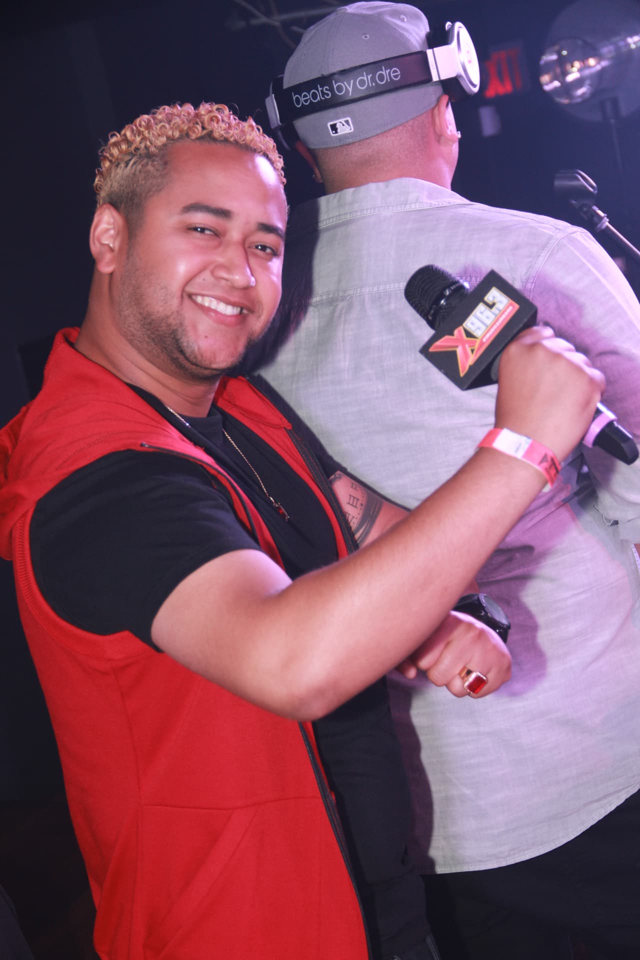 ¡De colombia pal' mundo! Los éxitos de Maluma retumbaron la gran manzana en el Borro Cassette Party de La X.