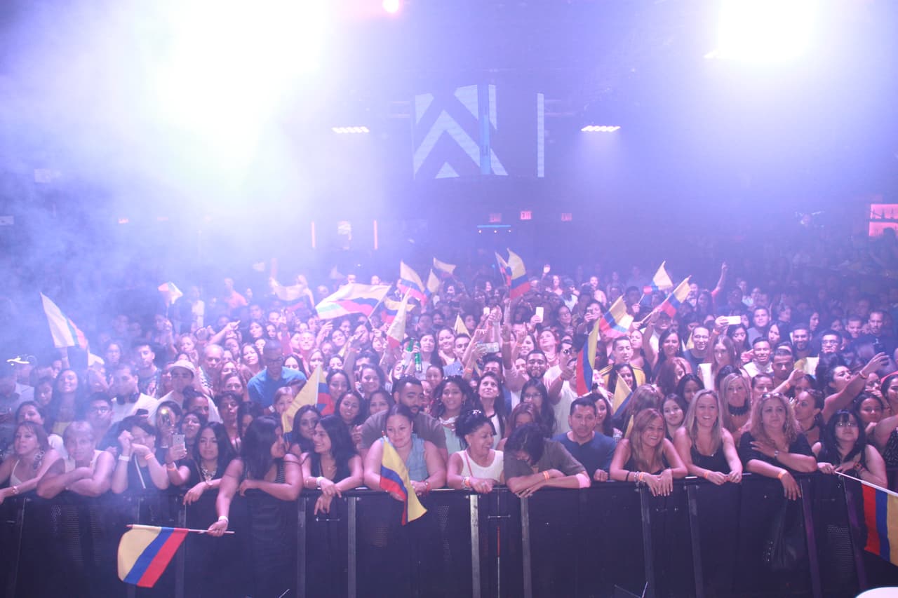 ¡De colombia pal' mundo! Los éxitos de Maluma retumbaron la gran manzana en el Borro Cassette Party de La X.