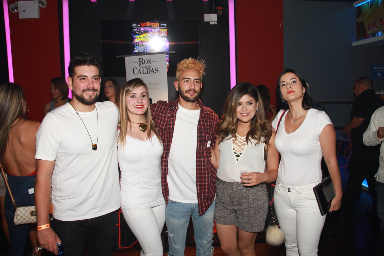 ¡De colombia pal' mundo! Los éxitos de Maluma retumbaron la gran manzana en el Borro Cassette Party de La X.