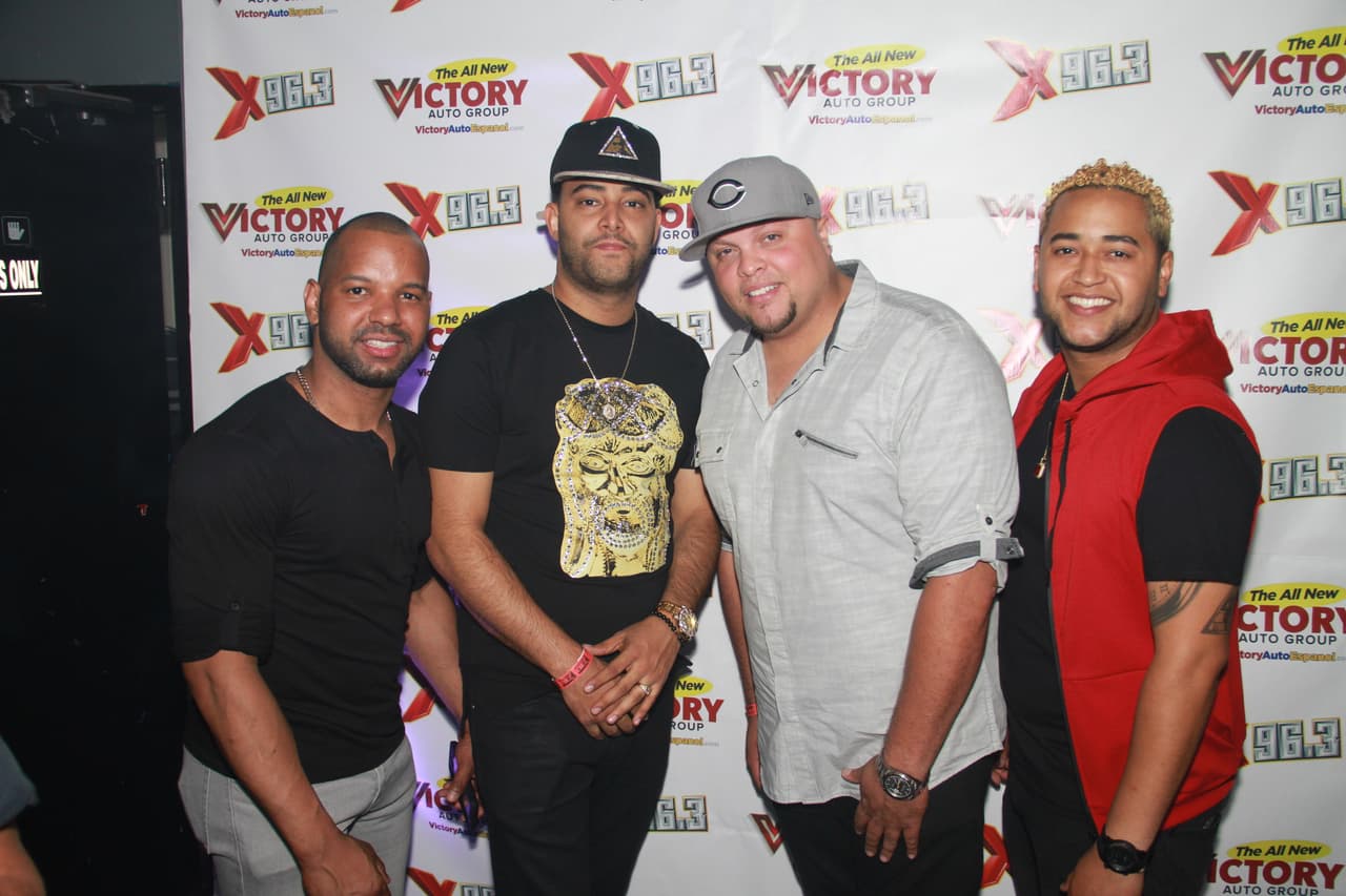 ¡De colombia pal' mundo! Los éxitos de Maluma retumbaron la gran manzana en el Borro Cassette Party de La X.