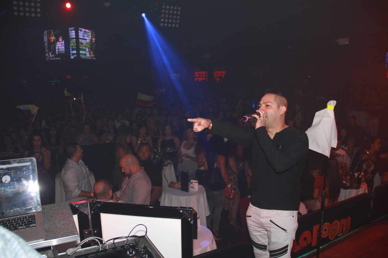 ¡De colombia pal' mundo! Los éxitos de Maluma retumbaron la gran manzana en el Borro Cassette Party de La X.