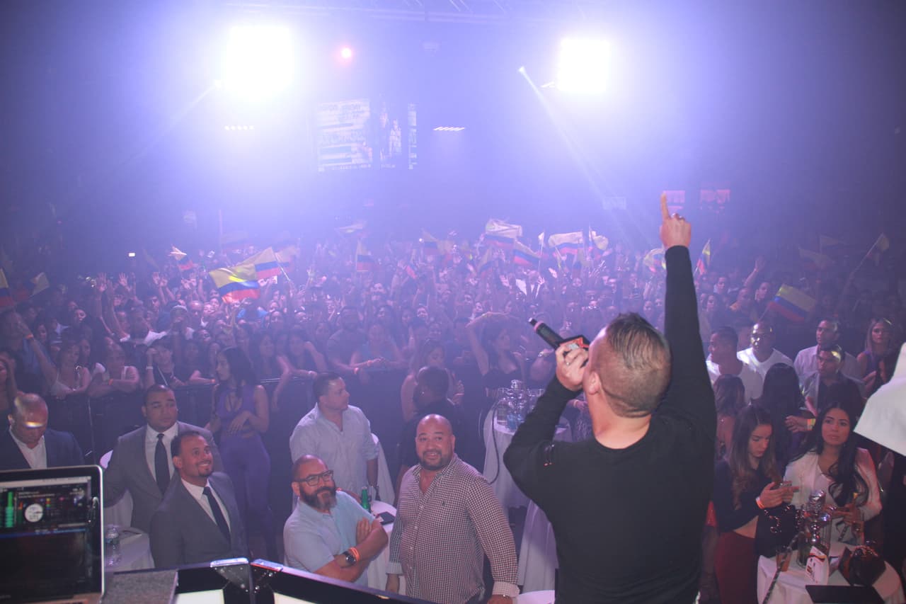 ¡De colombia pal' mundo! Los éxitos de Maluma retumbaron la gran manzana en el Borro Cassette Party de La X.