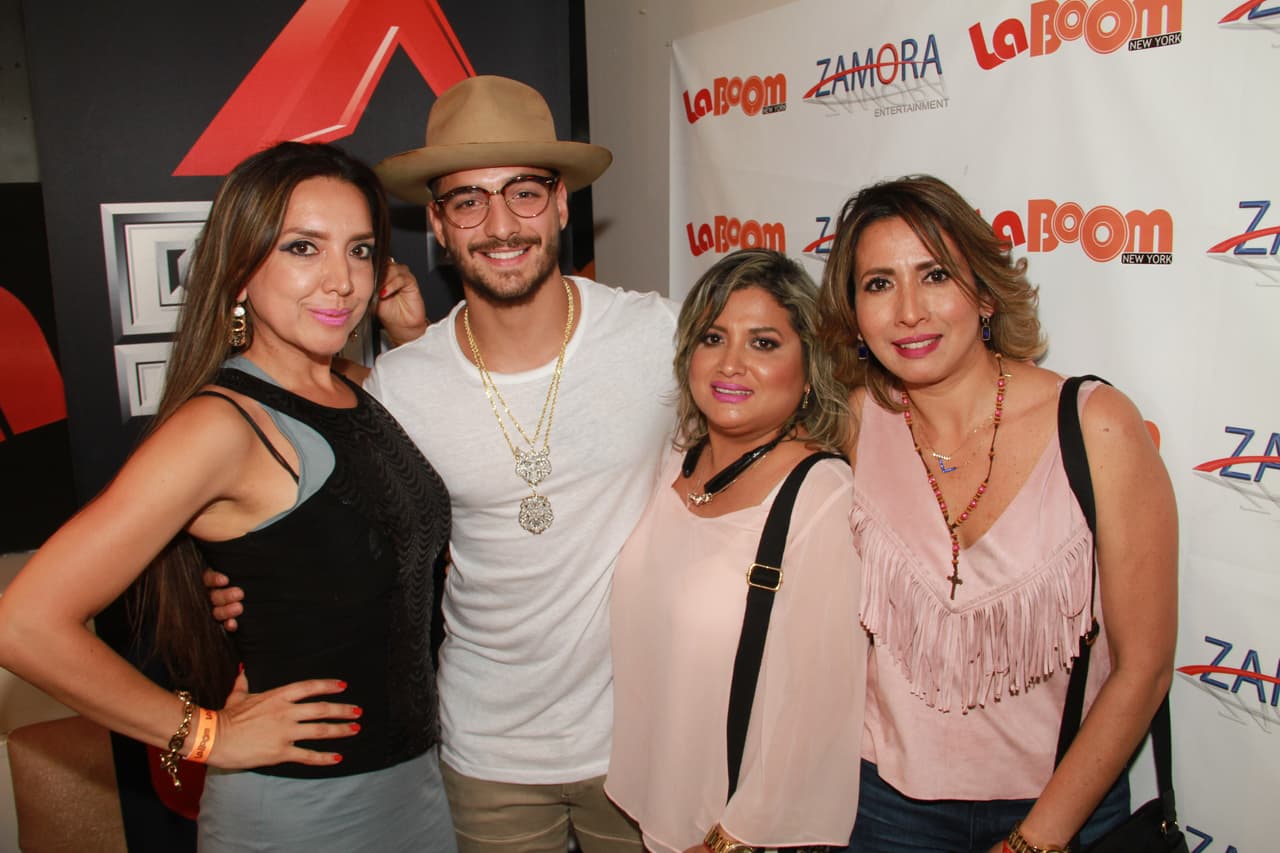 ¡De colombia pal' mundo! Los éxitos de Maluma retumbaron la gran manzana en el Borro Cassette Party de La X.