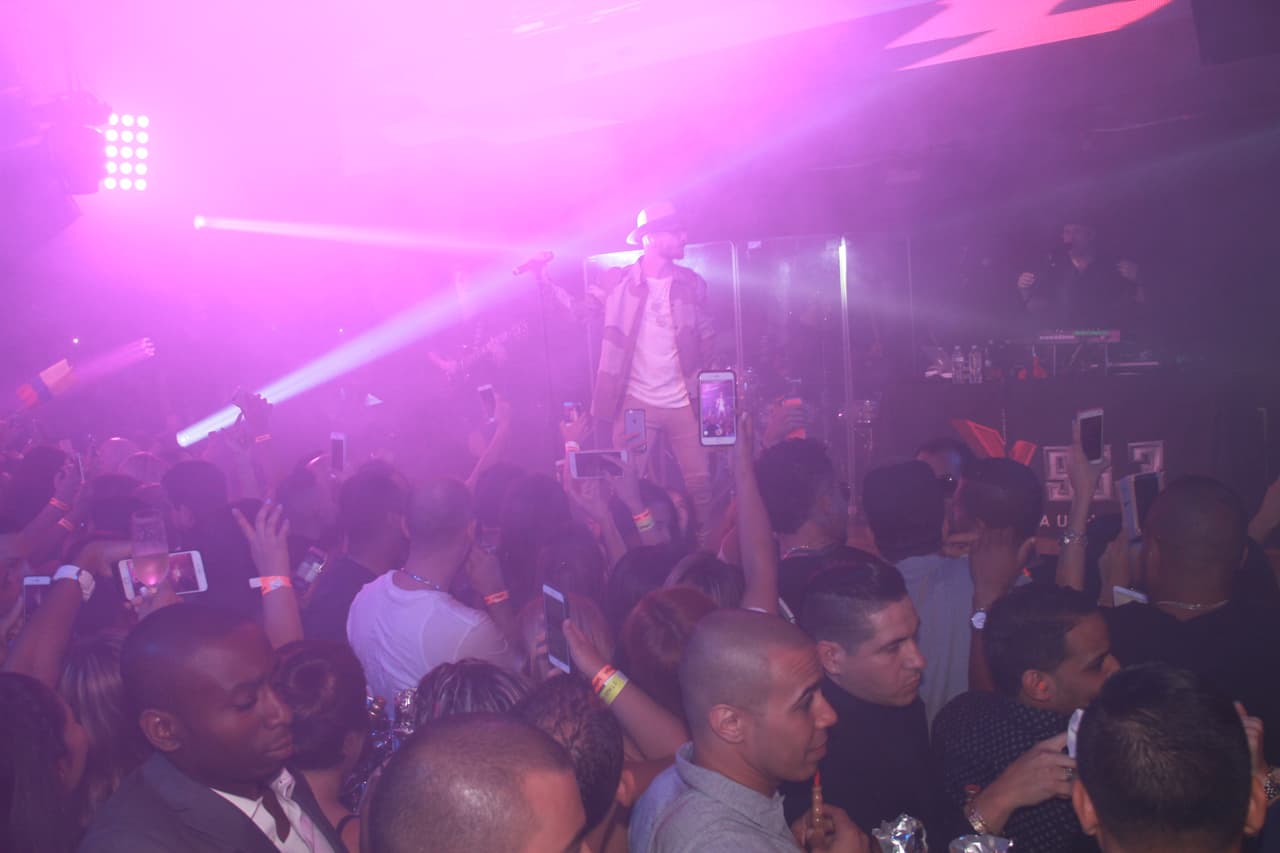 ¡De colombia pal' mundo! Los éxitos de Maluma retumbaron la gran manzana en el Borro Cassette Party de La X.