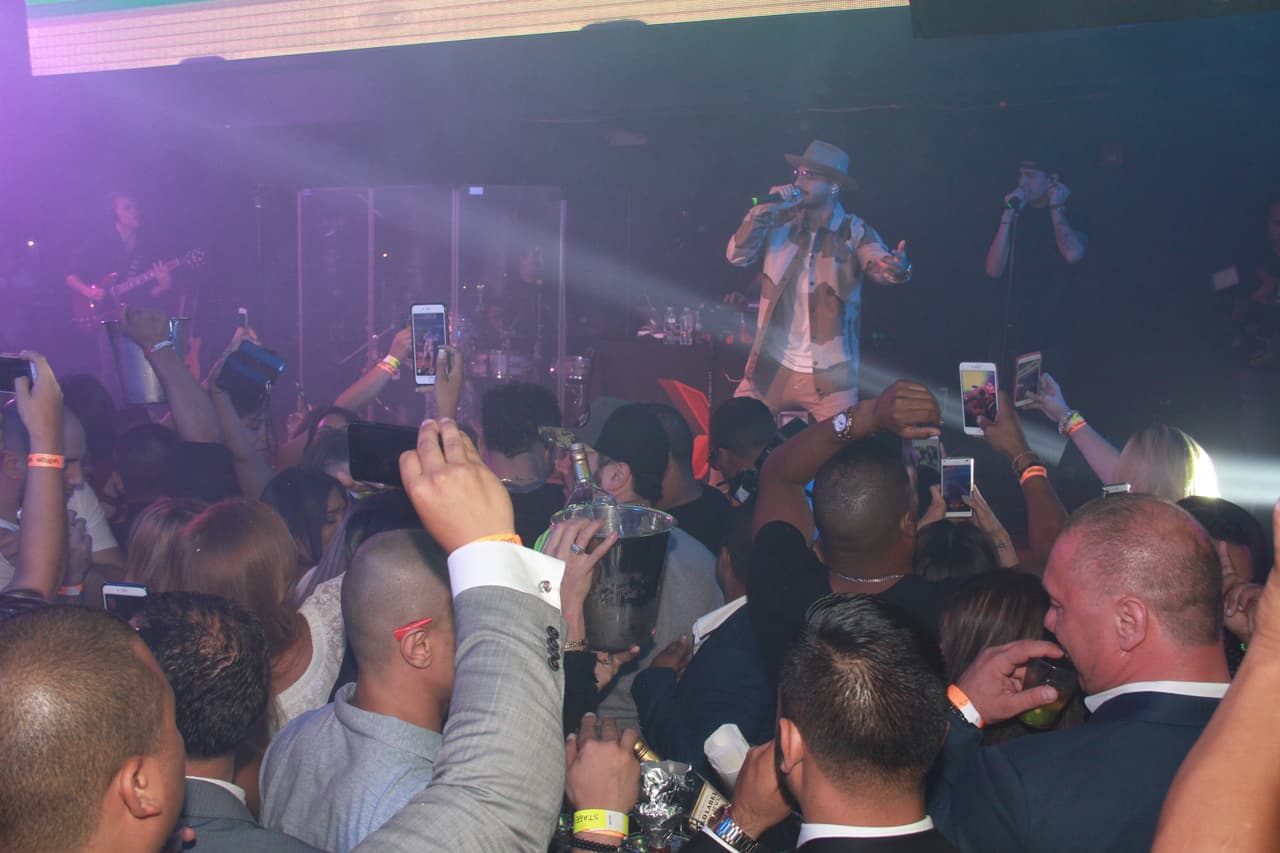 ¡De colombia pal' mundo! Los éxitos de Maluma retumbaron la gran manzana en el Borro Cassette Party de La X.