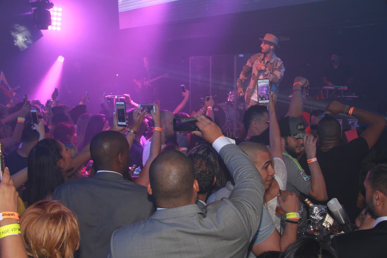 ¡De colombia pal' mundo! Los éxitos de Maluma retumbaron la gran manzana en el Borro Cassette Party de La X.